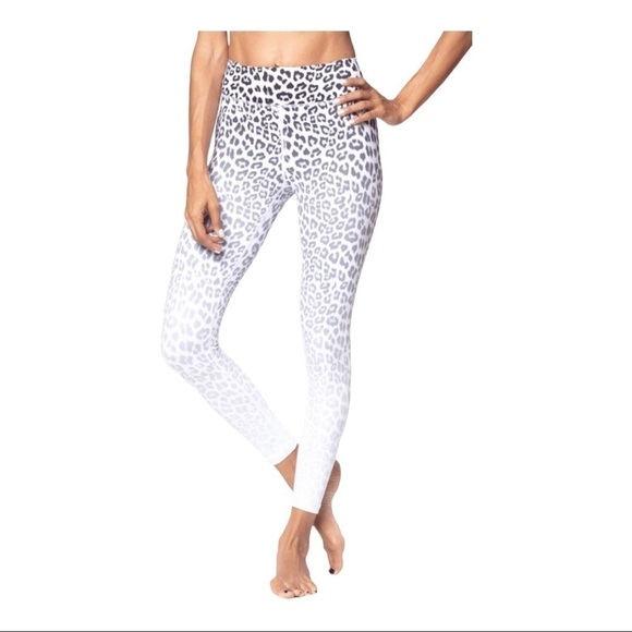 Vie activewear ROCKELL WHITE OMBRE LEGGINGS 7/8, WHITE LEOPARD - Picture 1 of 16